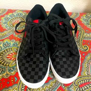 Kids Size 7 Vans Sneakers Worn Once! Black and Gray checkered pattern